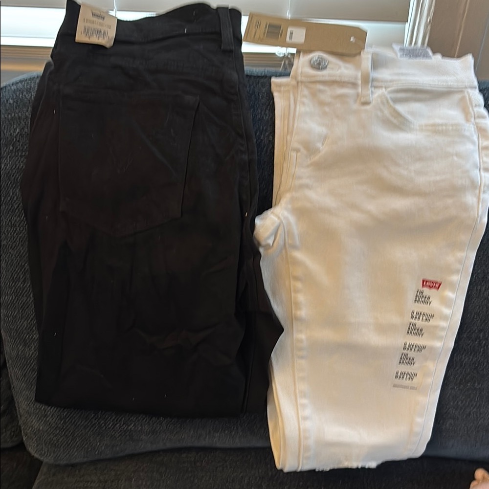 Levi's Classic Black and White Jeans Duo